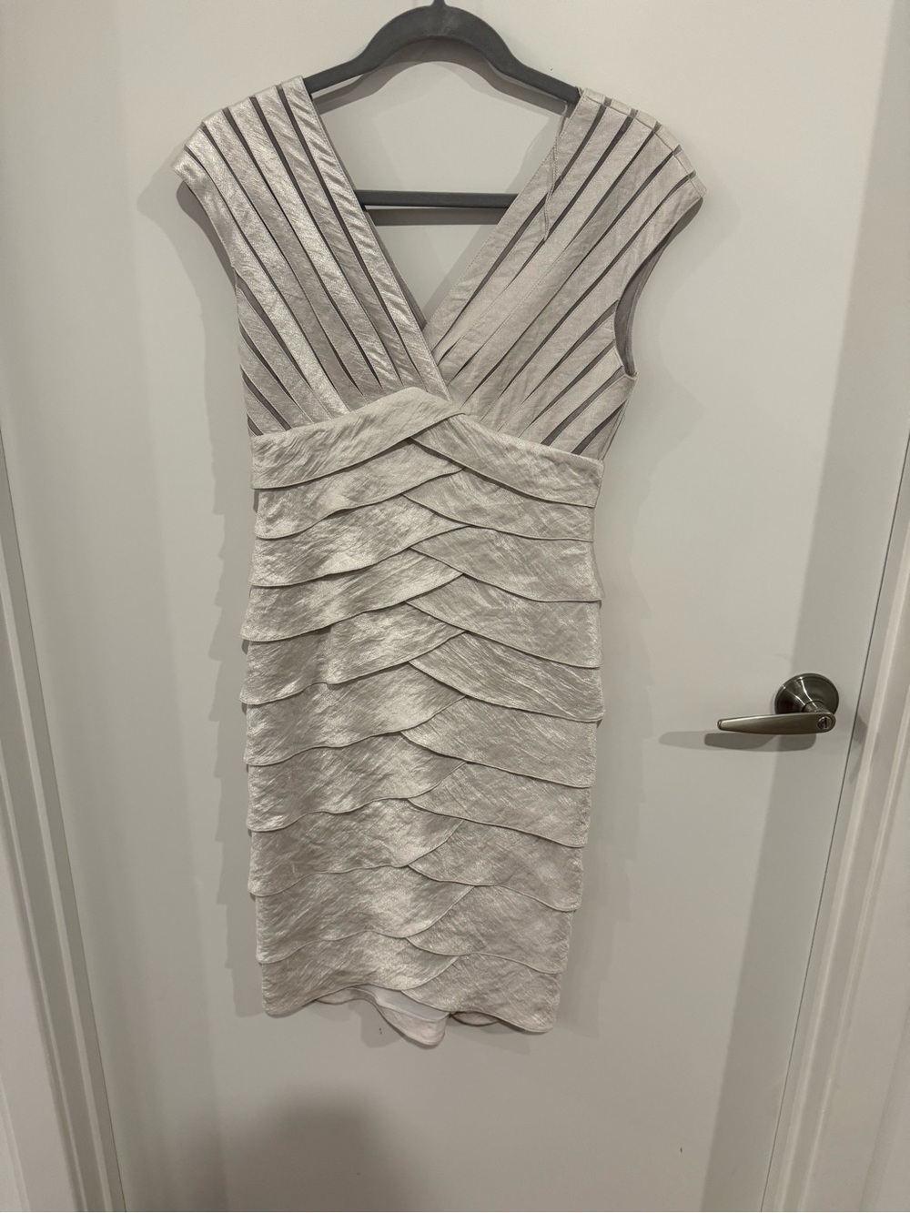 Adrianna Papell Silver Textured V-Neck Layered Sheath Dress